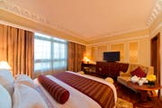 多哈华威酒店 (Warwick Doha Hotel)