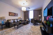 皇家里维埃拉酒店 (The Royal Riviera Hotel)