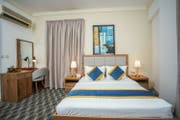 拉维拉宫酒店 (La Villa Palace Hotel)