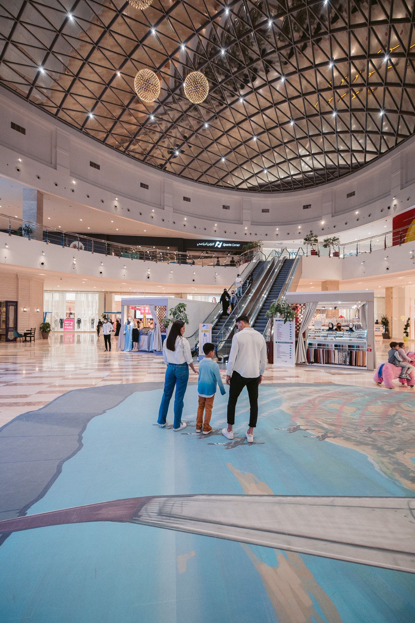 伊兹丹购物中心 (Ezdan Mall)